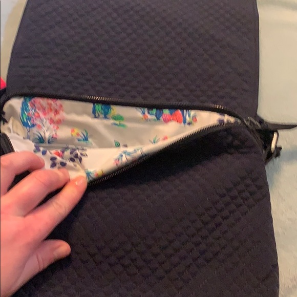 Iconic turnabout crossbody - Picture 5 of 5